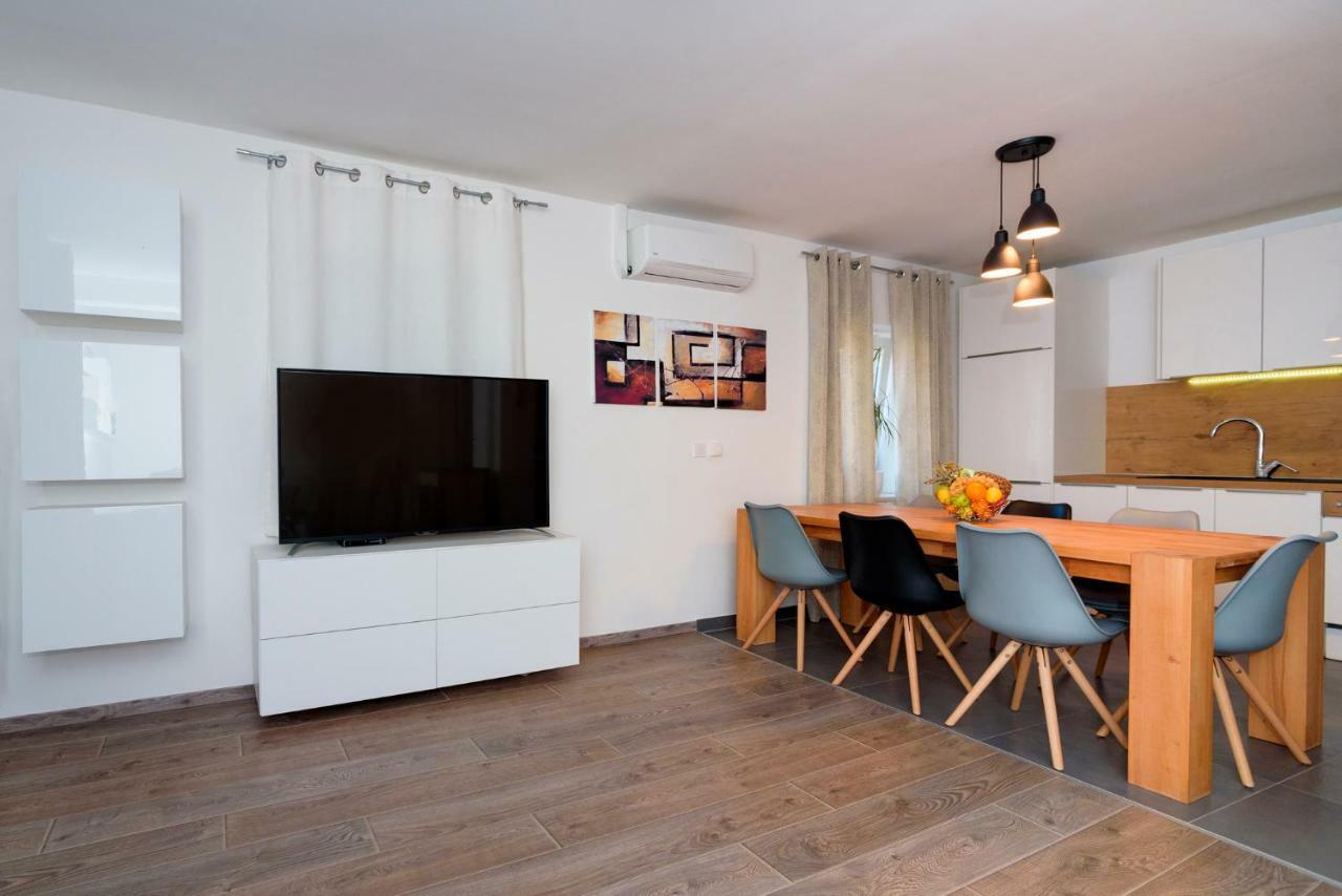 Apartments Magli Kastela Luaran gambar